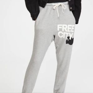 Free city superpuff
